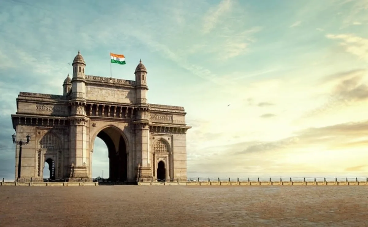 The Gateway of India: Mumbai’s Triumphant Arch by the Sea