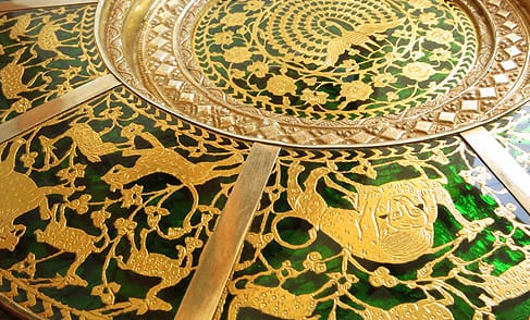 Thewa Kala: The Secret Art of Fusing Gold on Glass